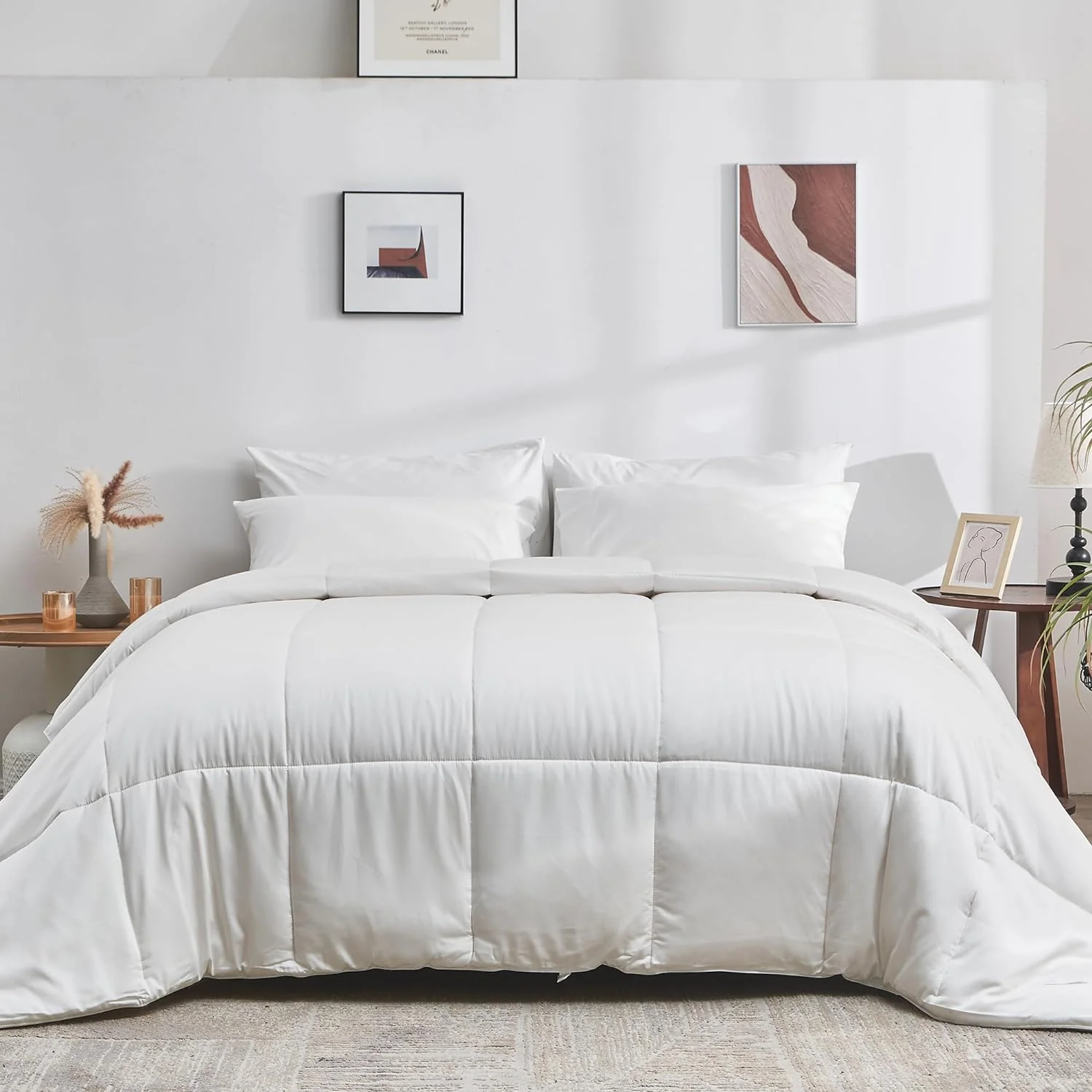 Comforter. 100% Viscose Derived from Bamboo. Breathable. Lightweight. Soft. Down Alternative Duvet Insert. 8 Loops